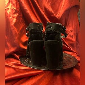 American Eagle By Payless, Block Heel Sandals